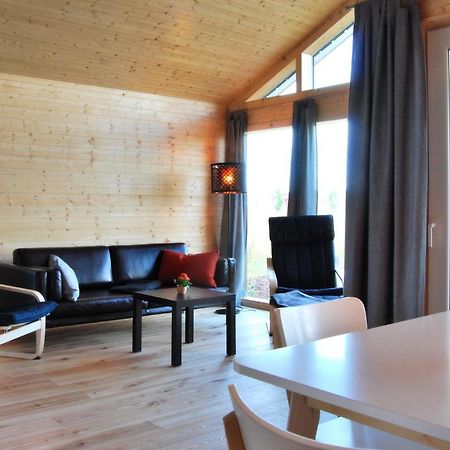 Schwarzes Holzferienhaus Mit Sauna -- Feldrain -- An Der Ostsee, Zierow Bei Wismar, 4-6 Personen Ngoại thất bức ảnh