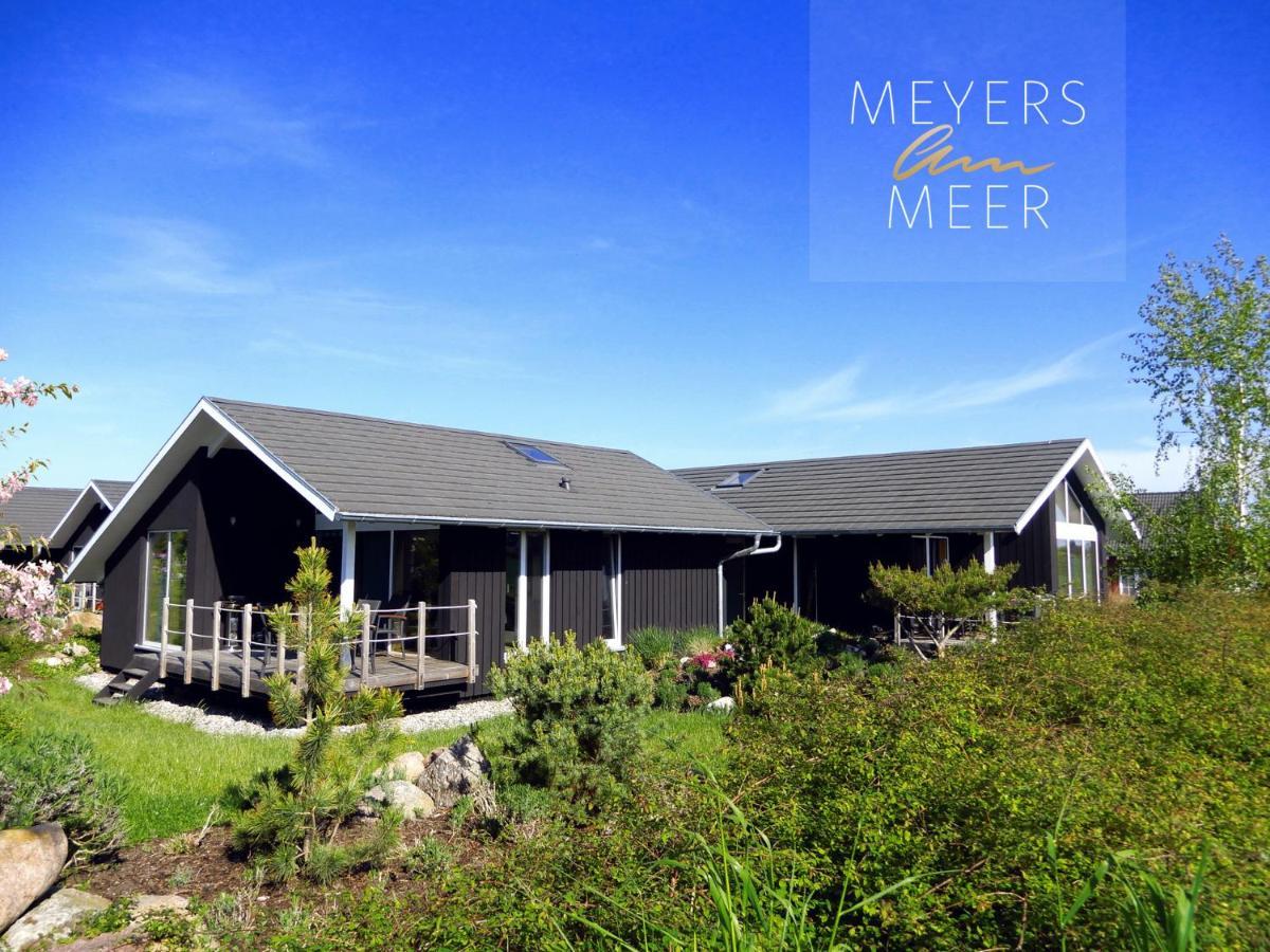 Schwarzes Holzferienhaus Mit Sauna -- Feldrain -- An Der Ostsee, Zierow Bei Wismar, 4-6 Personen Ngoại thất bức ảnh