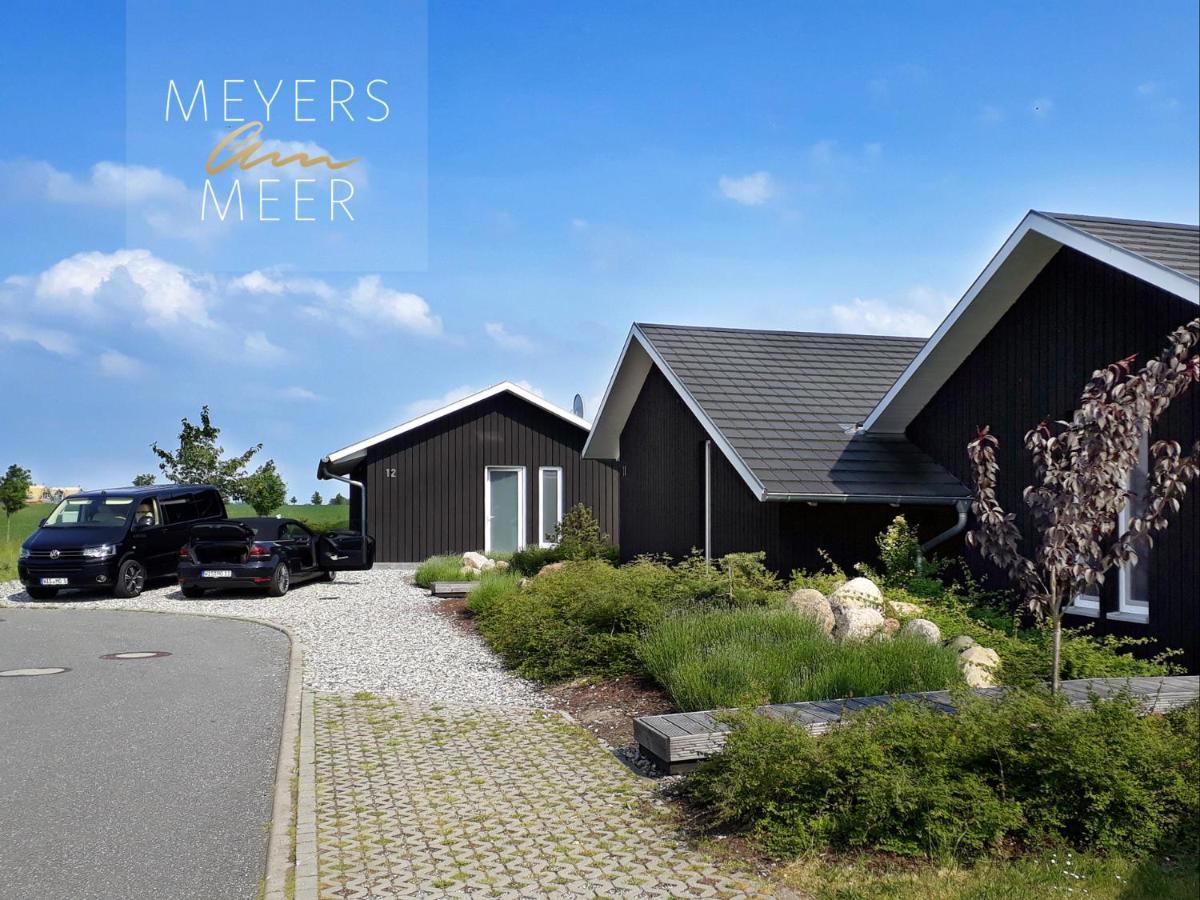 Schwarzes Holzferienhaus Mit Sauna -- Feldrain -- An Der Ostsee, Zierow Bei Wismar, 4-6 Personen Ngoại thất bức ảnh