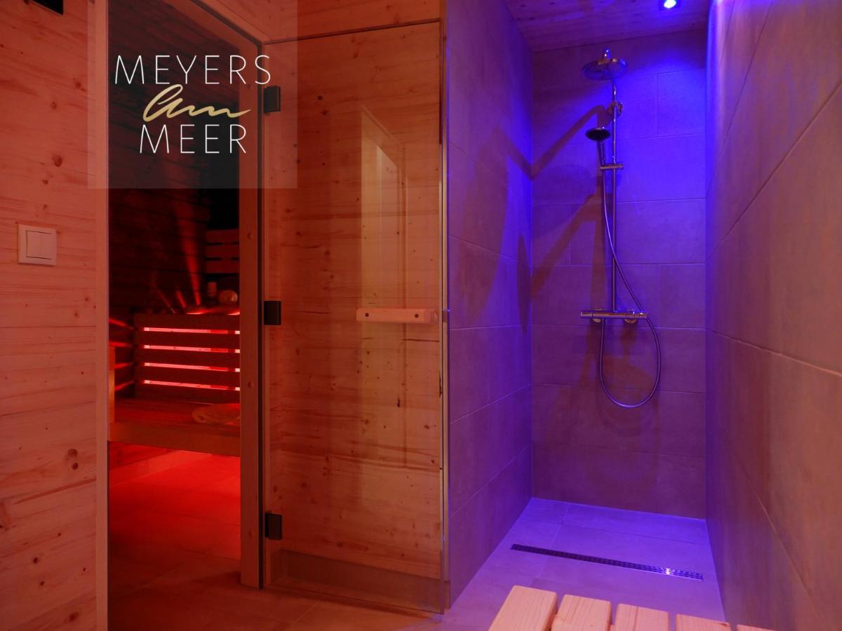 Schwarzes Holzferienhaus Mit Sauna -- Feldrain -- An Der Ostsee, Zierow Bei Wismar, 4-6 Personen Ngoại thất bức ảnh