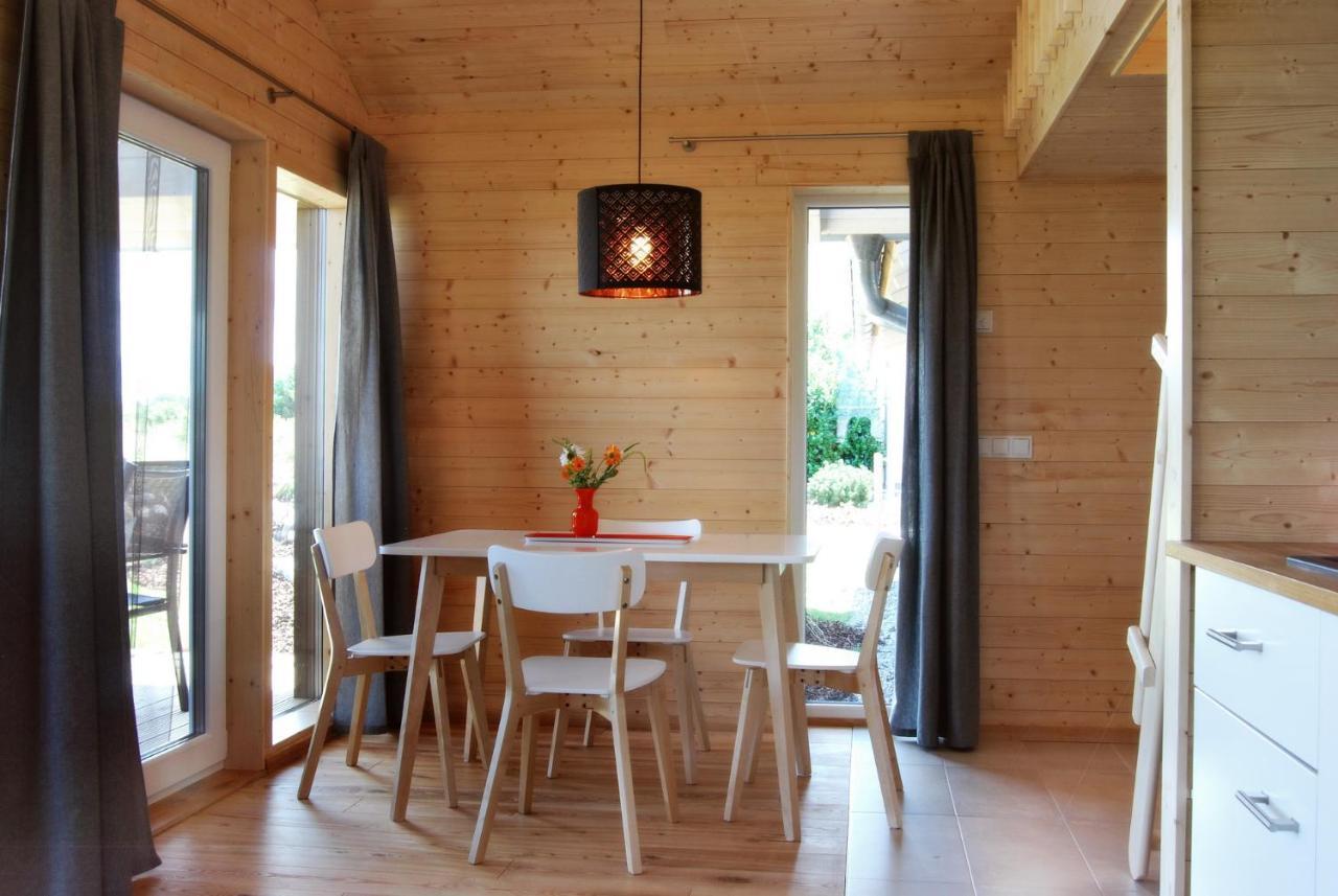 Schwarzes Holzferienhaus Mit Sauna -- Feldrain -- An Der Ostsee, Zierow Bei Wismar, 4-6 Personen Ngoại thất bức ảnh