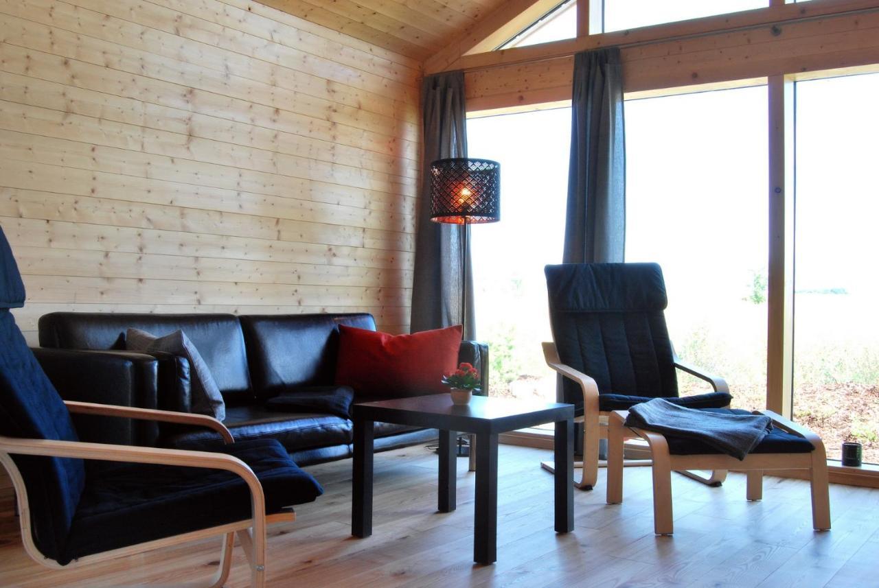 Schwarzes Holzferienhaus Mit Sauna -- Feldrain -- An Der Ostsee, Zierow Bei Wismar, 4-6 Personen Ngoại thất bức ảnh